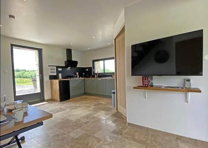 Amour Le Menil-Vicomte